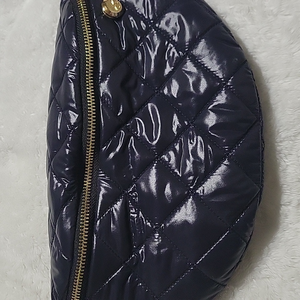 Black Quilted Women's Bag-Goldno.8 - Picture 5 of 7